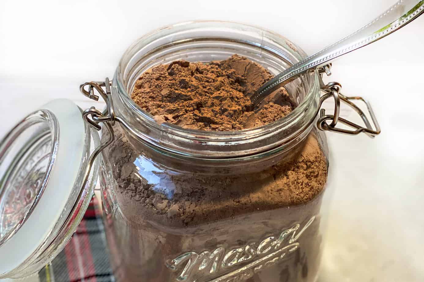 3 ingredient hot cocoa 2025 mix with powdered milk